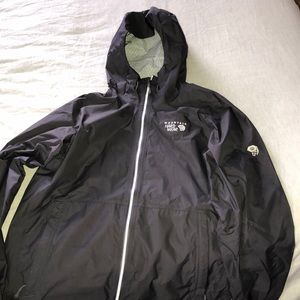 MOUNTAIN HARDWARE rain jacket